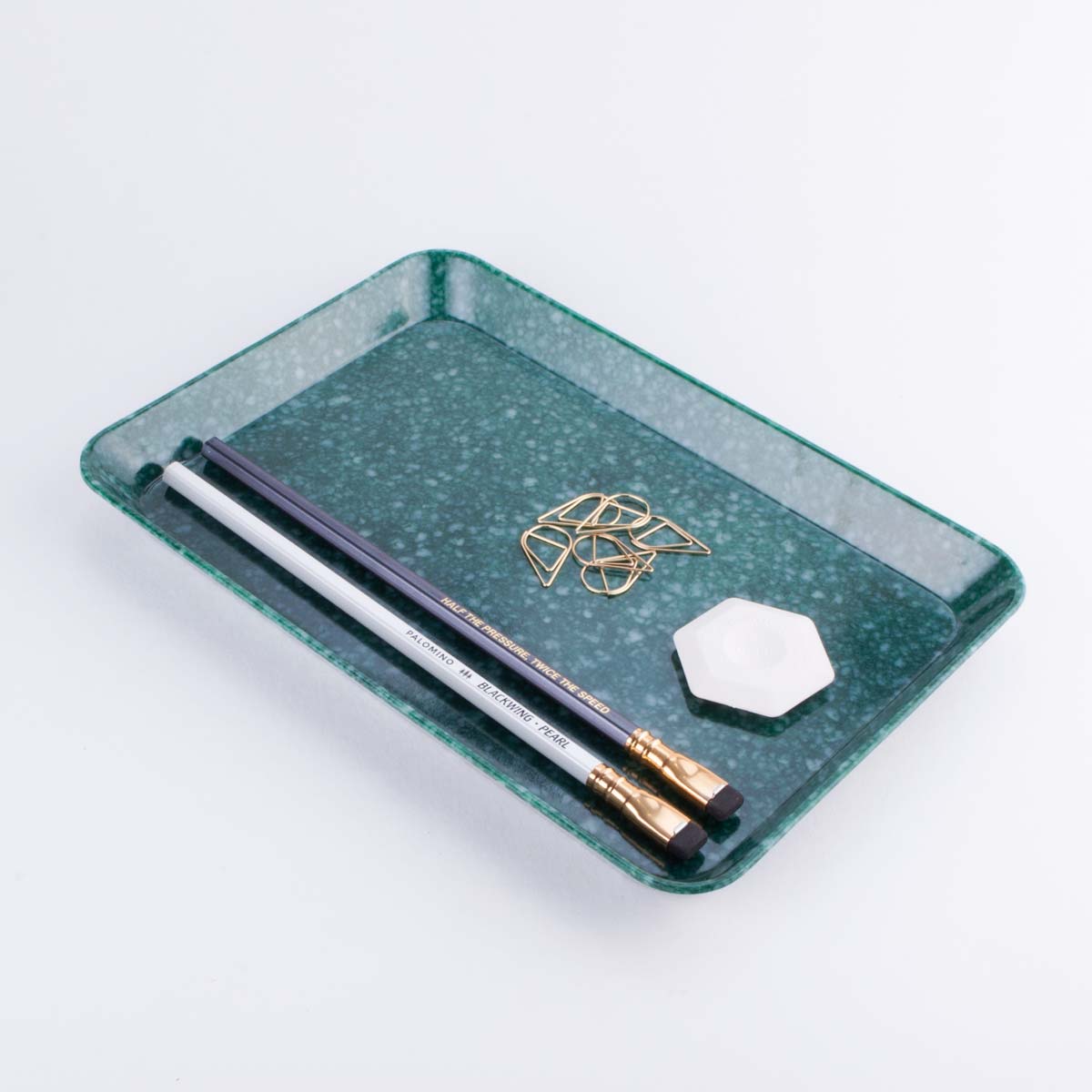 HOPSCOTCH ??? Minimal design led homeware