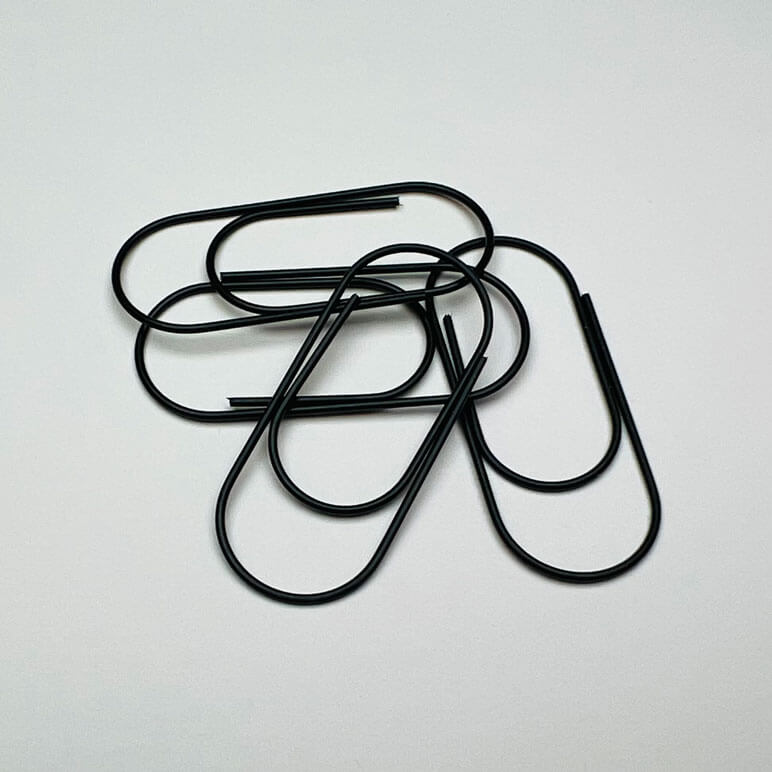 black_oval_paperclips_2